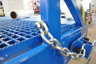 Διευθετήσιμο εμπορευματοκιβώτιο που φορτώνει το κινητό εγχειρίδιο κεκλιμένων ραμπών αποβαθρών που λειτουργεί το μπλε χρώμα
